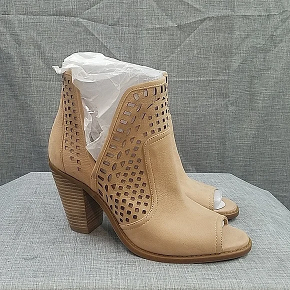 NWT Jessica Simpson nubuck suede Cherrell ankle sandal bootie sz 9.5 - Picture 3 of 9